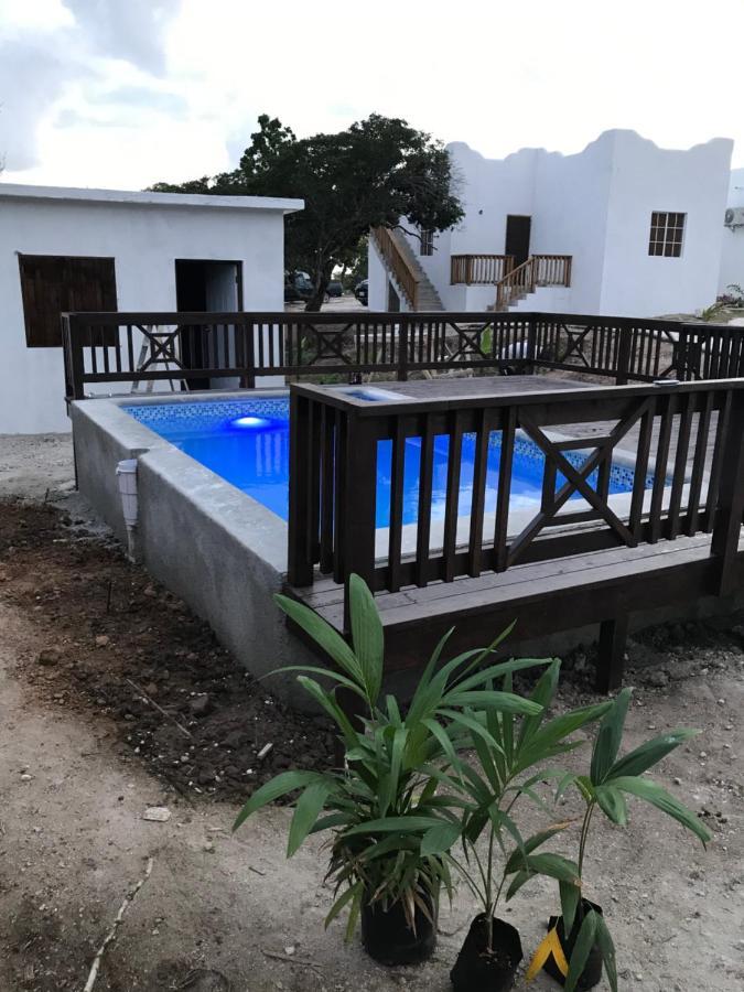 Azteca Villas トレジャー・ビーチ エクステリア 写真