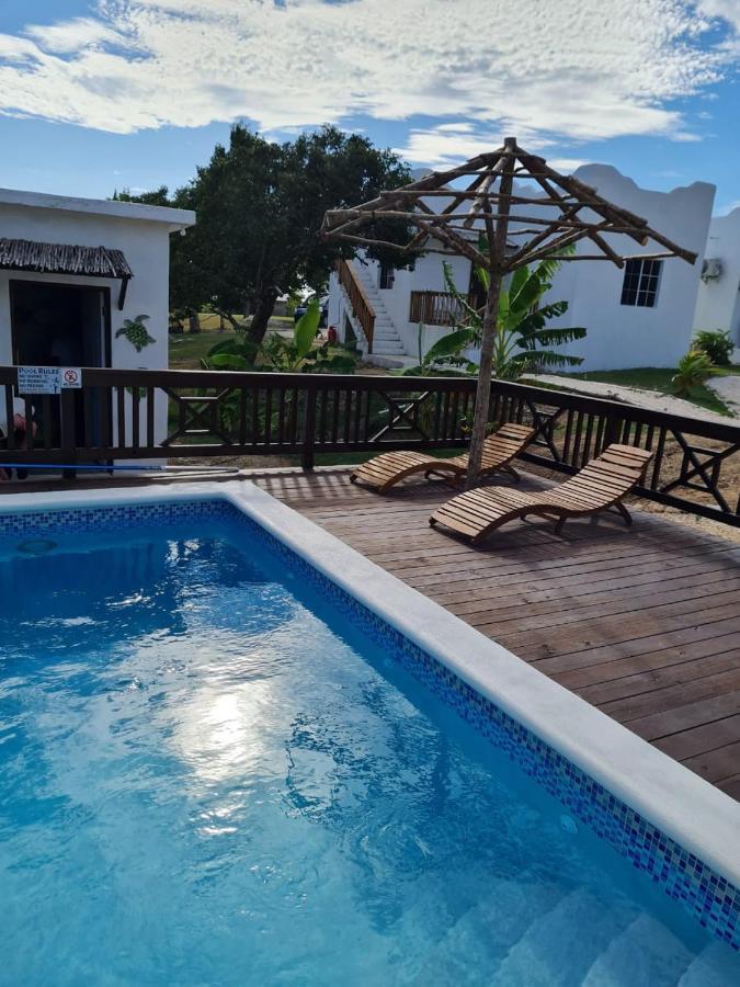 Azteca Villas トレジャー・ビーチ エクステリア 写真